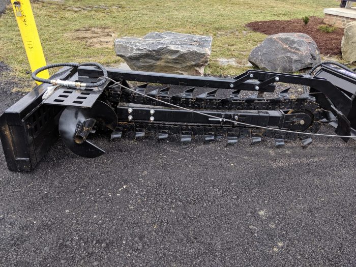 : OXBOW 4ft Skid Steer Hydraulic Trencher