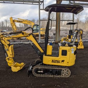 MuleTrac Mini Excavator B & S Engine w/quick connect and hyd thumb