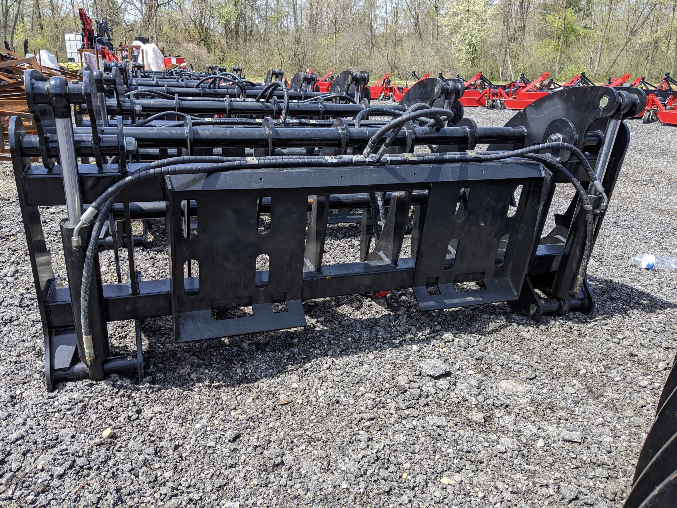OXBOW Hydraulic, Skid Steer Quick Attach Grapple Bucket (60" and 72" )